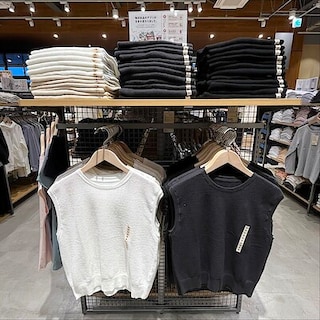 【コープさっぽろ岩見沢南】合わせ方自由自在なノースリーブベスト