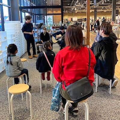 【コープさっぽろ岩見沢南】地域の大学生の演奏会を行いました♪