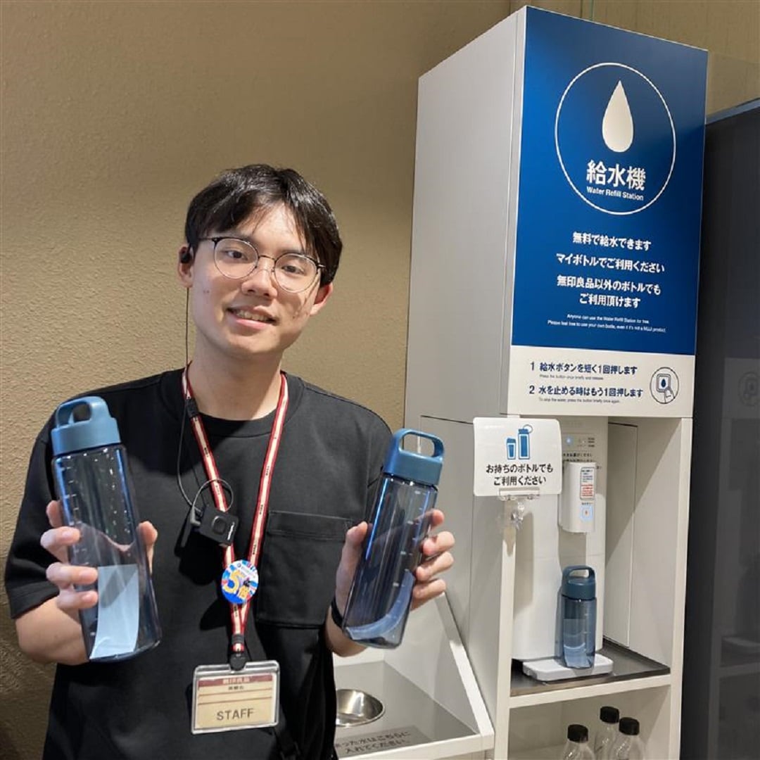 【リブ住吉】まだ暑い日々のための、持ち運び便利なドリンクボトル