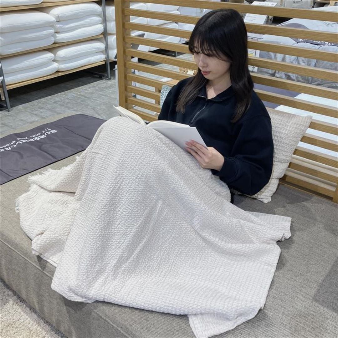 【ブルメール舞多聞】一枚でお家どこでも使える多用布