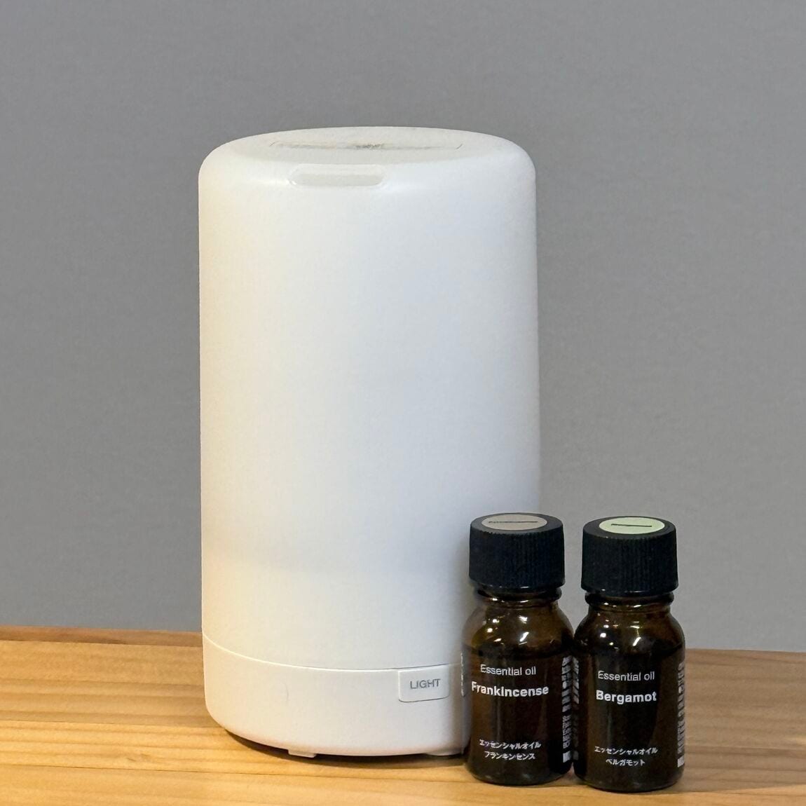 アロマディフューザーと精油