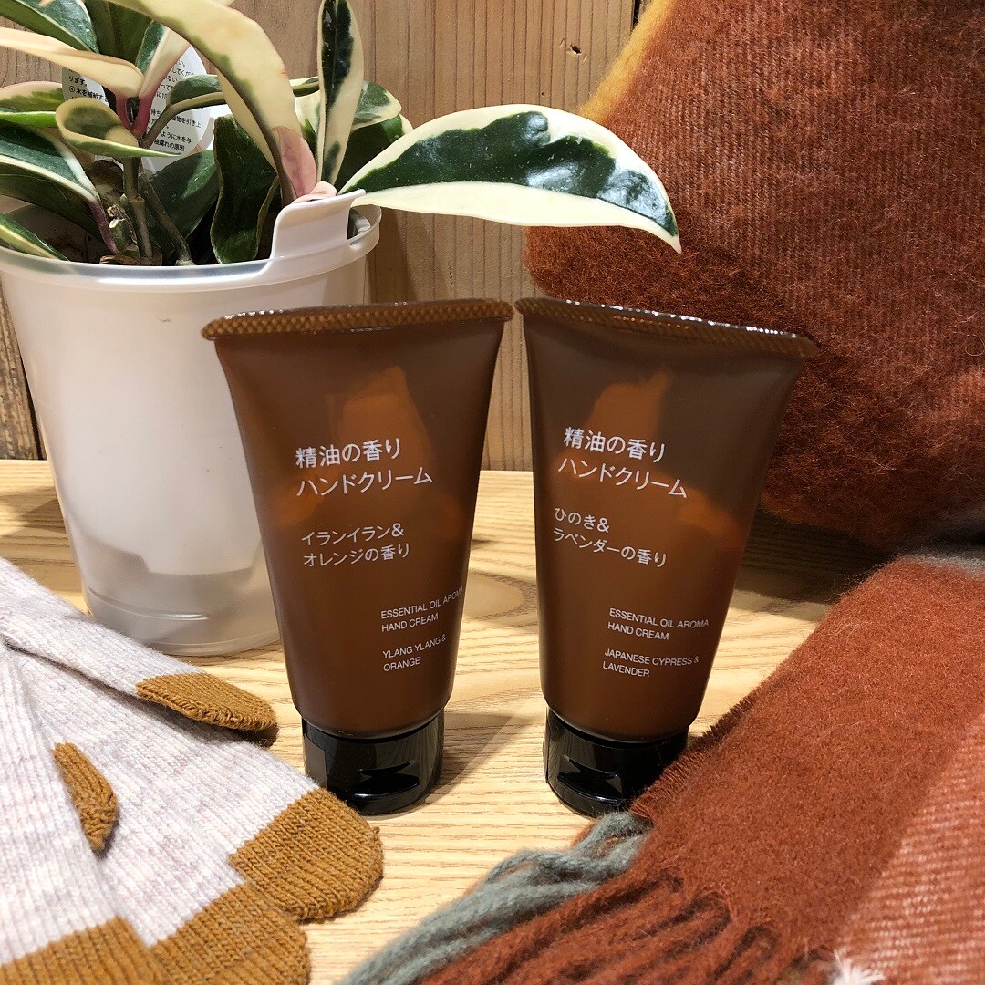 精油の香りハンドクリーム(イランイラン＆オレンジの香り、ひのき＆ラベンダーの香り)