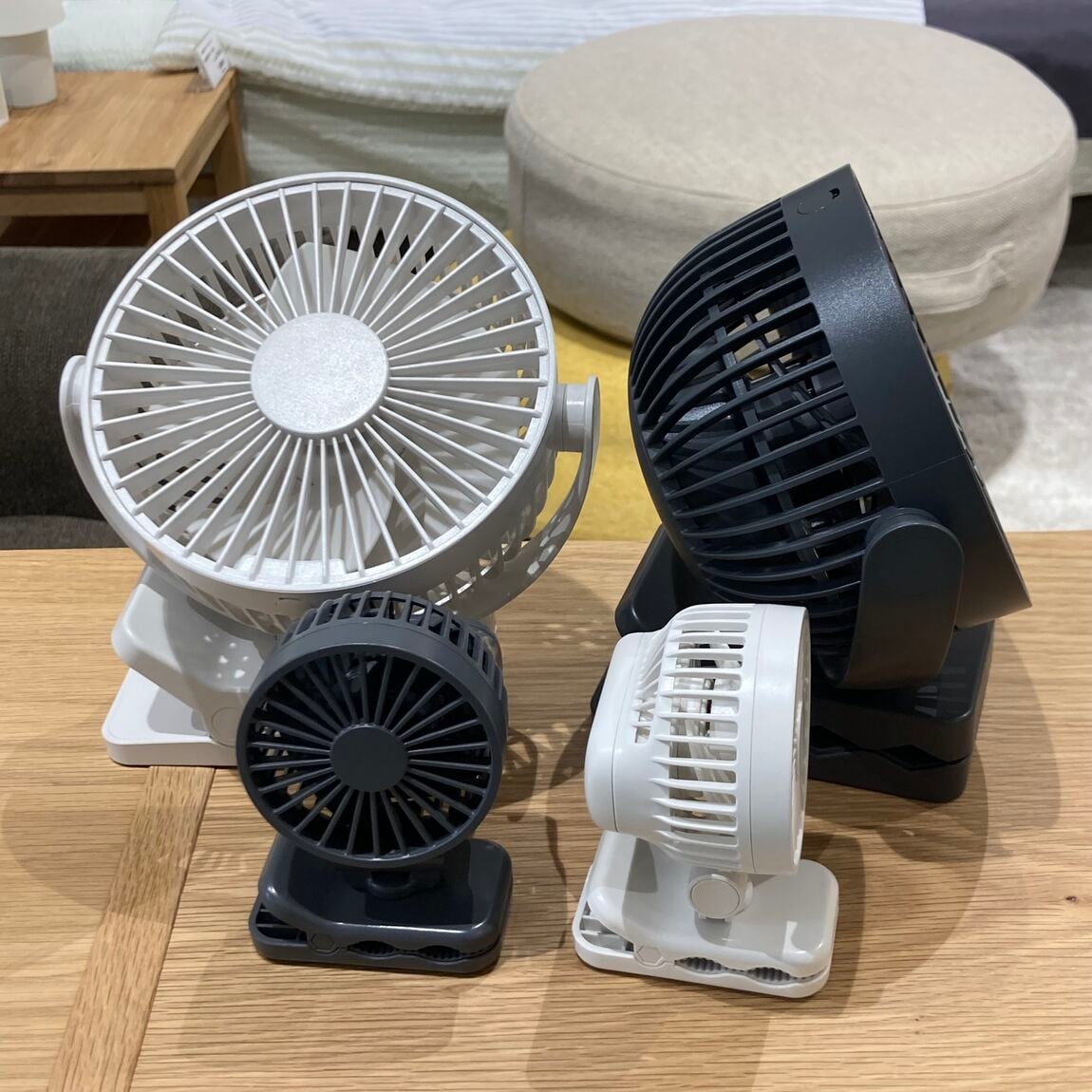 置いても使える　充電式クリップファン