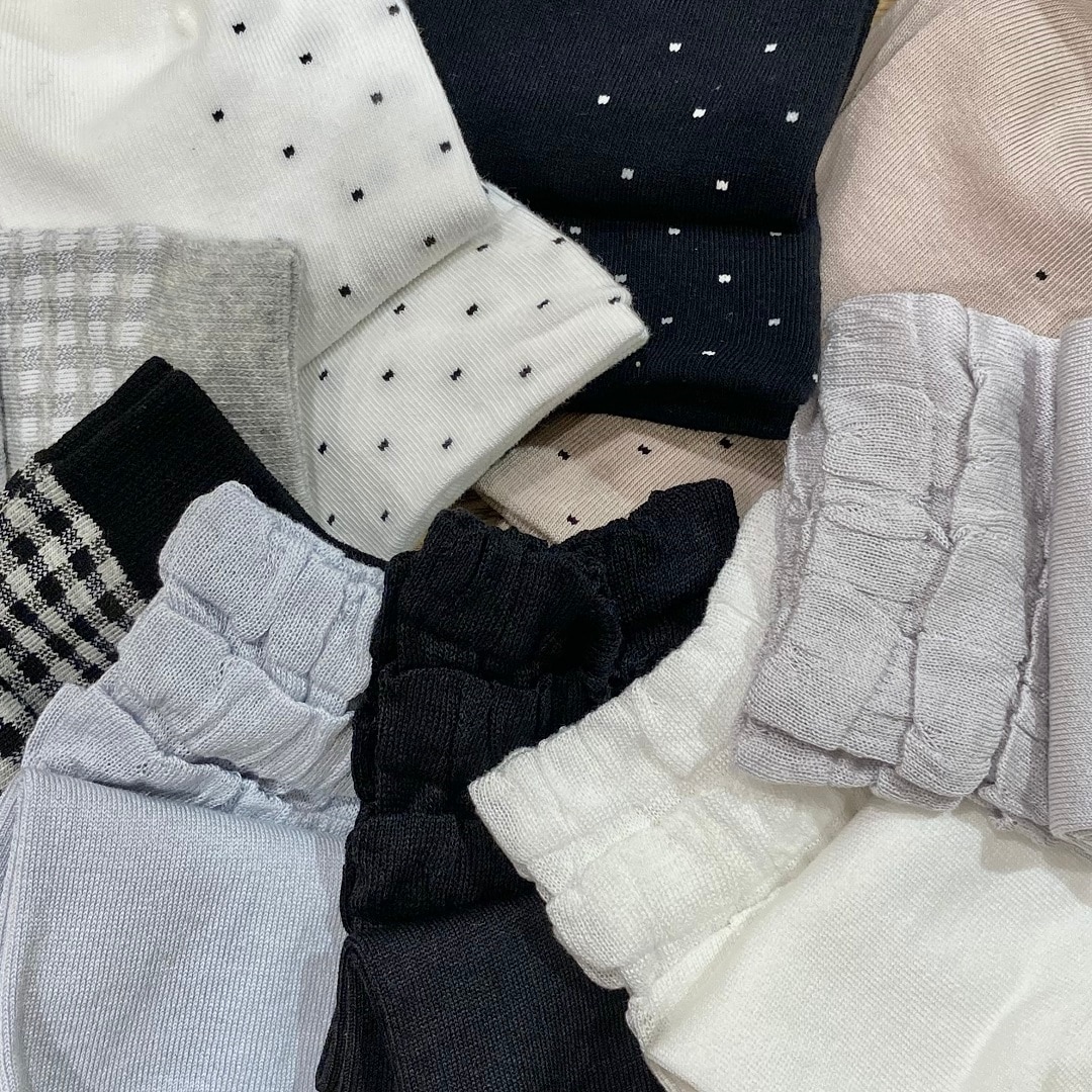 足なり直角　履き口やわらか　ショート丈靴下