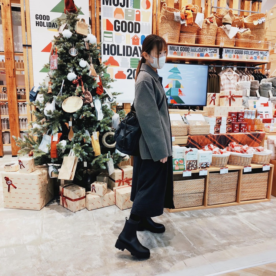 046867_20251129_01_00