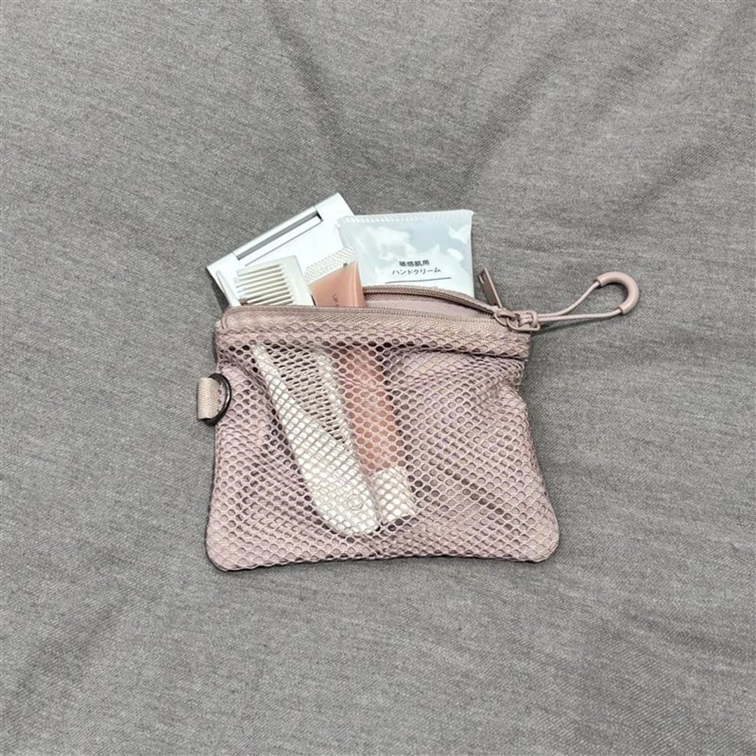 046867_20251209_01_00