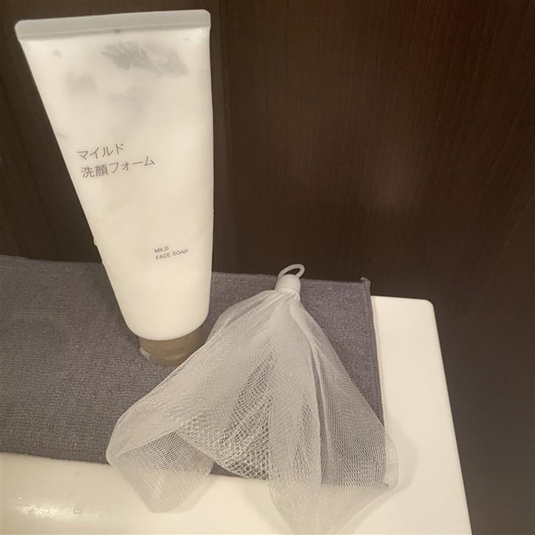 046867_20251028_01_00