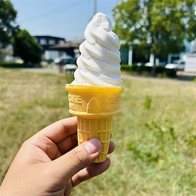 【イズミヤショッピングセンター神戸玉津】 暑い夏に食べて元気に！『北海道ミルクのソフトアイス』