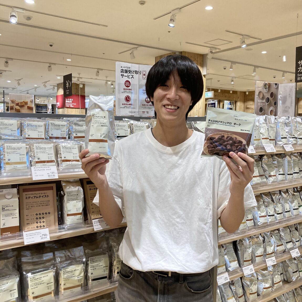 チョコがけマシュマロとコーヒー
