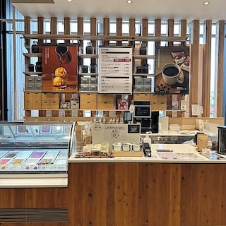 コーヒースタンドの営業時間が変わります。