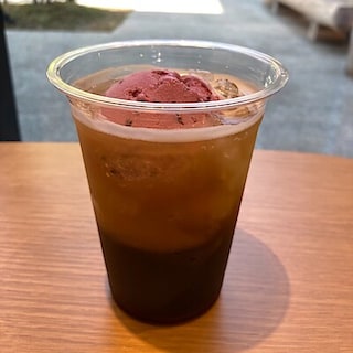 【唐津】　新感覚の味！カシスコーヒーソーダフロート