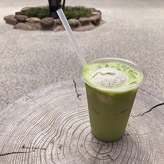 【日田】お好きなアイスをトッピングした「抹茶ラテ」はいかがですか？