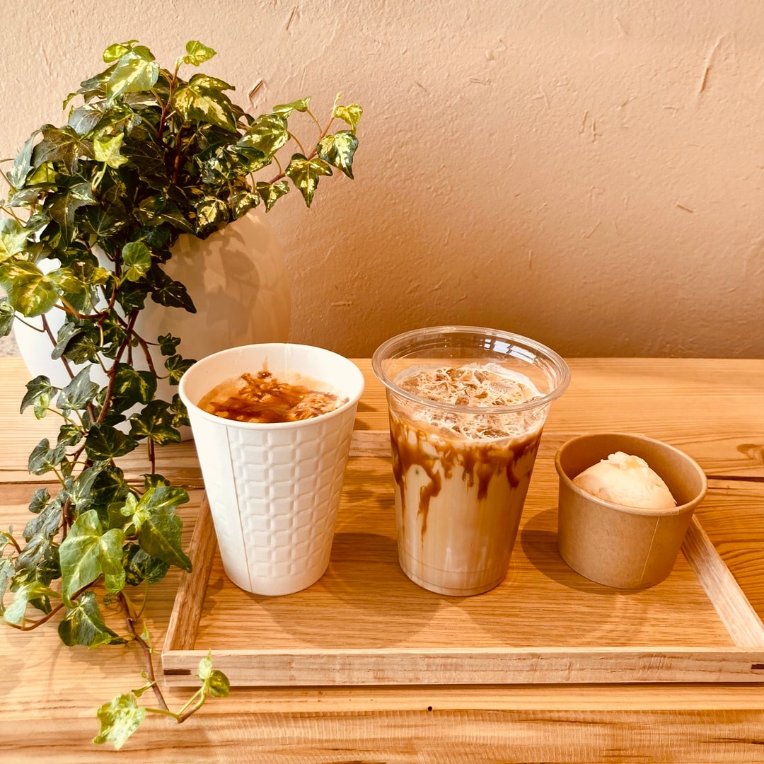 キャラメルラテとりんごミルク