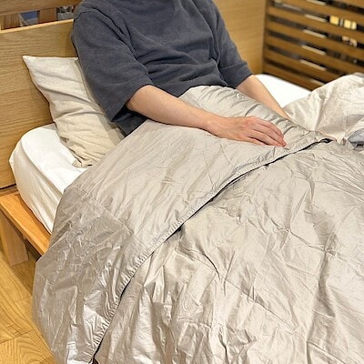 【ハピオ木野】カバーがなくても使える　洗える羽毛薄掛ふとん