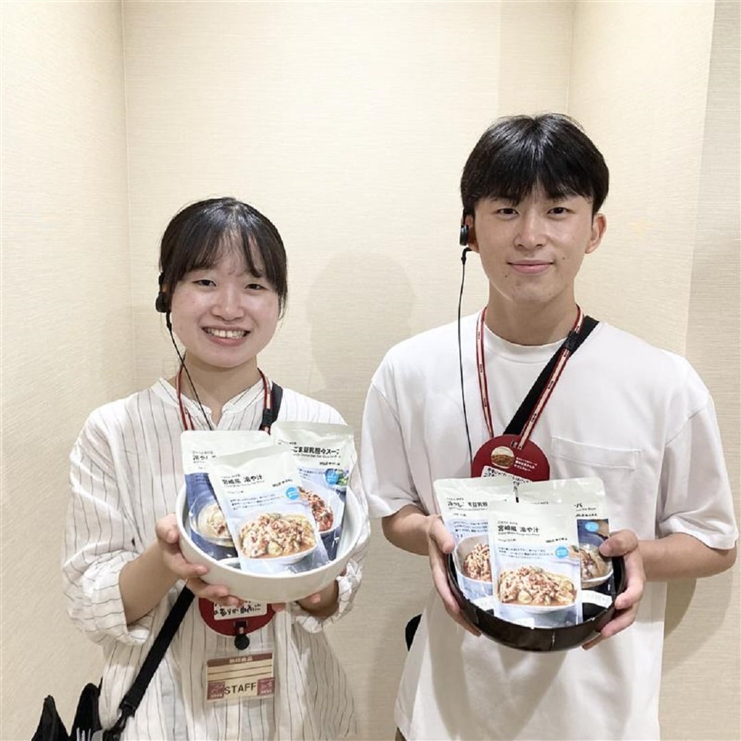 ごはんにかけるシリーズ　メイン写真