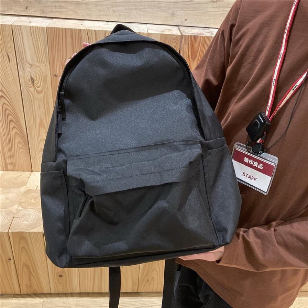 肩の負担を軽くする　撥水　リュックサック