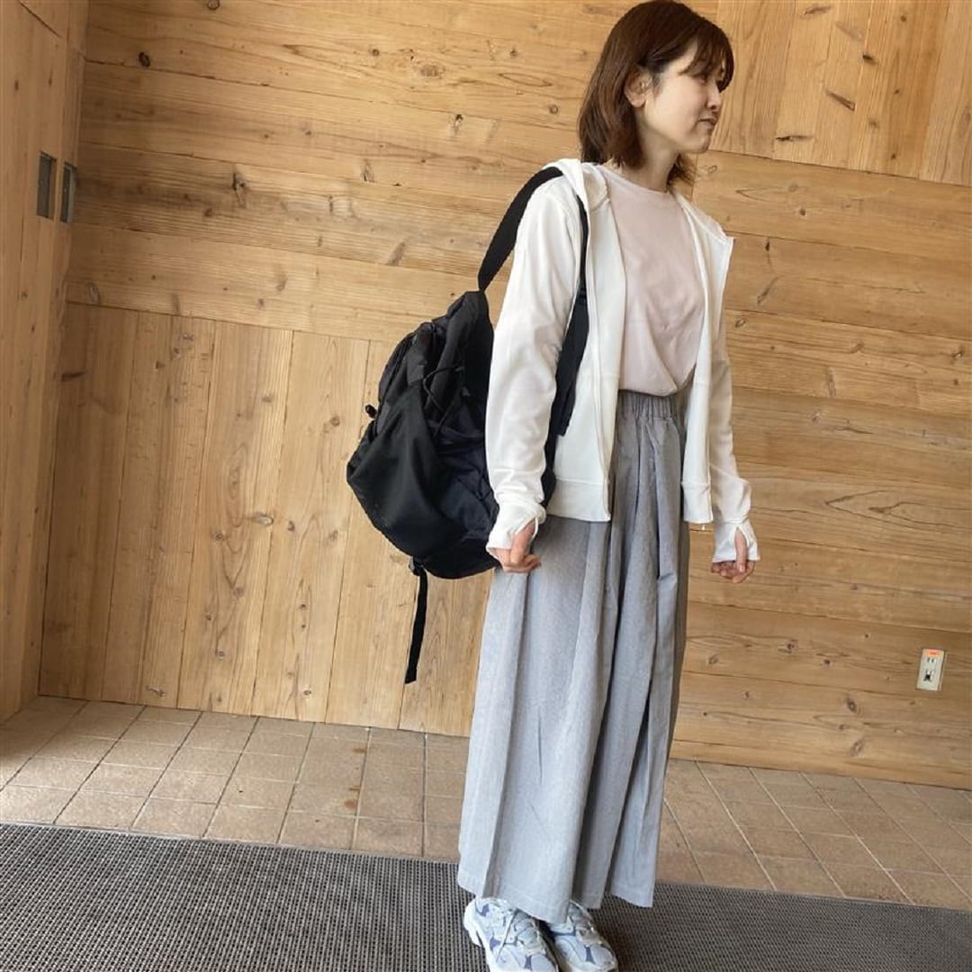 スタッフスナップ婦人