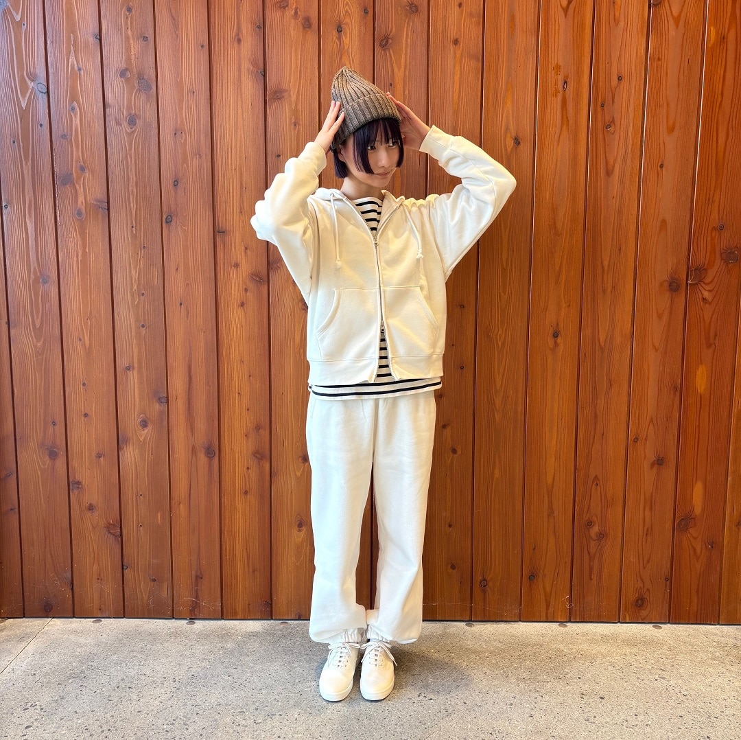 婦人スタッフスナップ