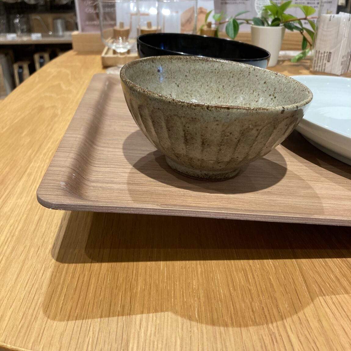 【堅田】新商品|滑りにくくて安心！毎日使いたい木製トレー