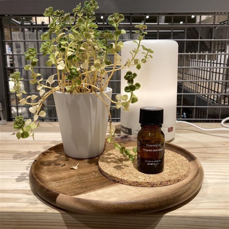 エッセンシャルオイル