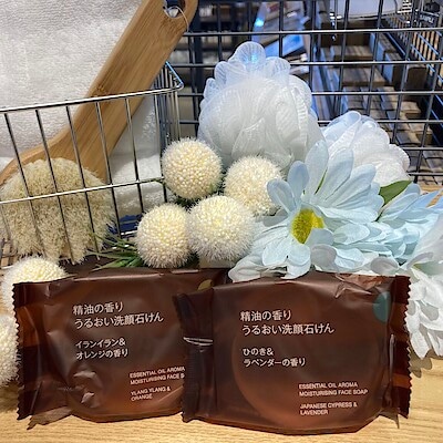 【ランドブレイン千歳モール】泡立つほどに華やかな香りとうるおいを～精油の香りうるおい洗顔石けん～｜スタッフのおすすめ