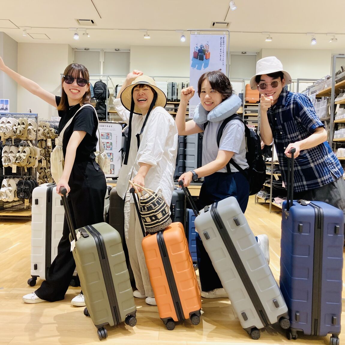 【フォレストモール甲斐竜王】カラフルンルン🎵夏旅の相棒_GfP7IE