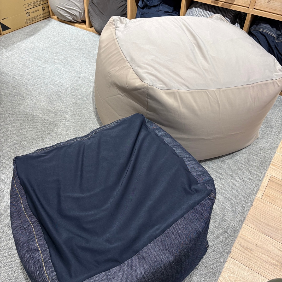 体にフィットするソファ