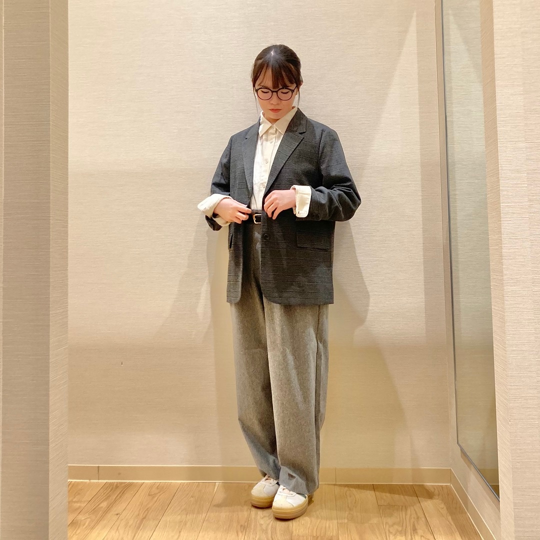 婦人スタッフスナップ