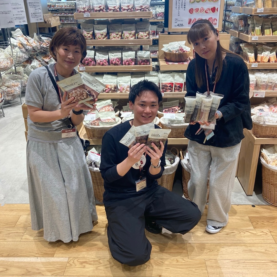 チョコ菓子　キービジュアル