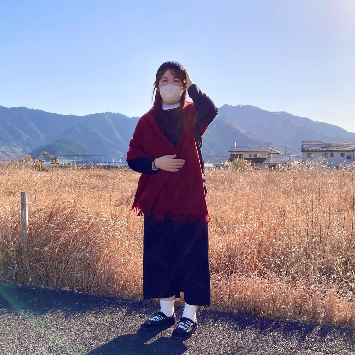 裏毛のスウェットセットアップコーディネートにしたスタッフの画像です。