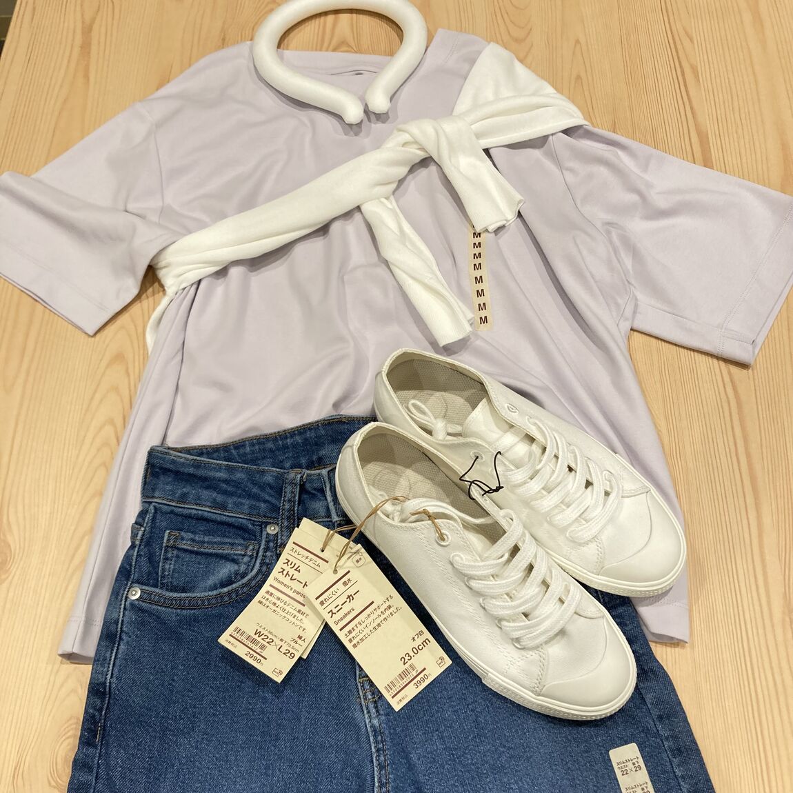 涼感Tシャツで可愛くシックに！着回しコーデ