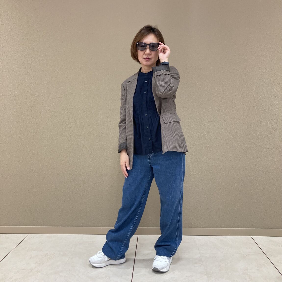 01