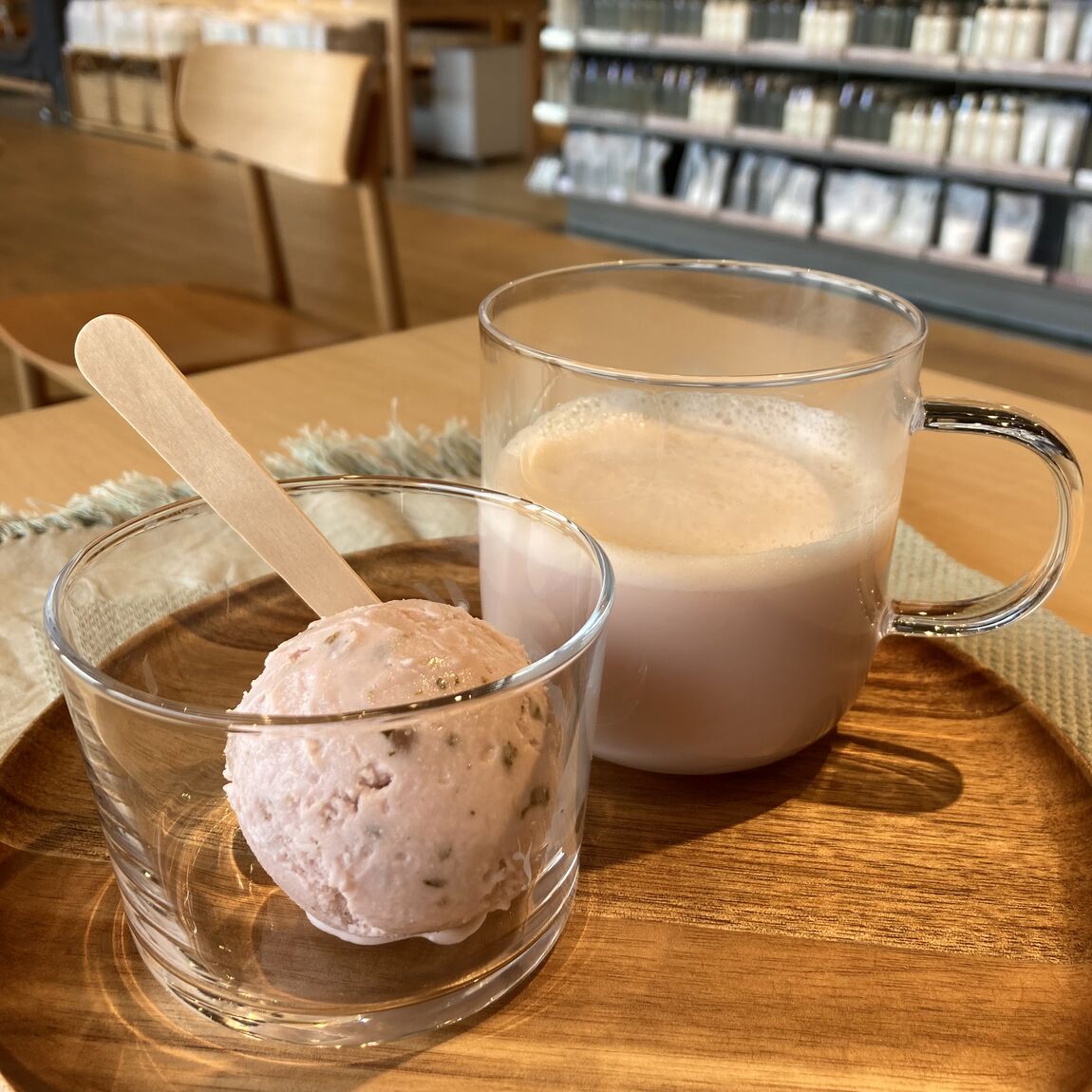 桜ラテと桜もち風味アイス