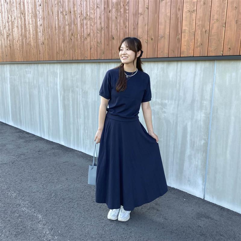 ライトスウェット半袖Tシャツ、フレアスカート