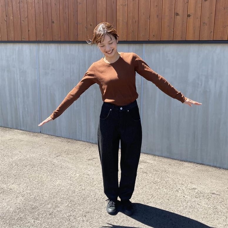 なめらかリブ編みクルーネック長袖Ｔシャツ