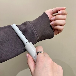 【無印良品500エトモ池上】コンパクトなのに頼れる!携帯用衣類クリーナー