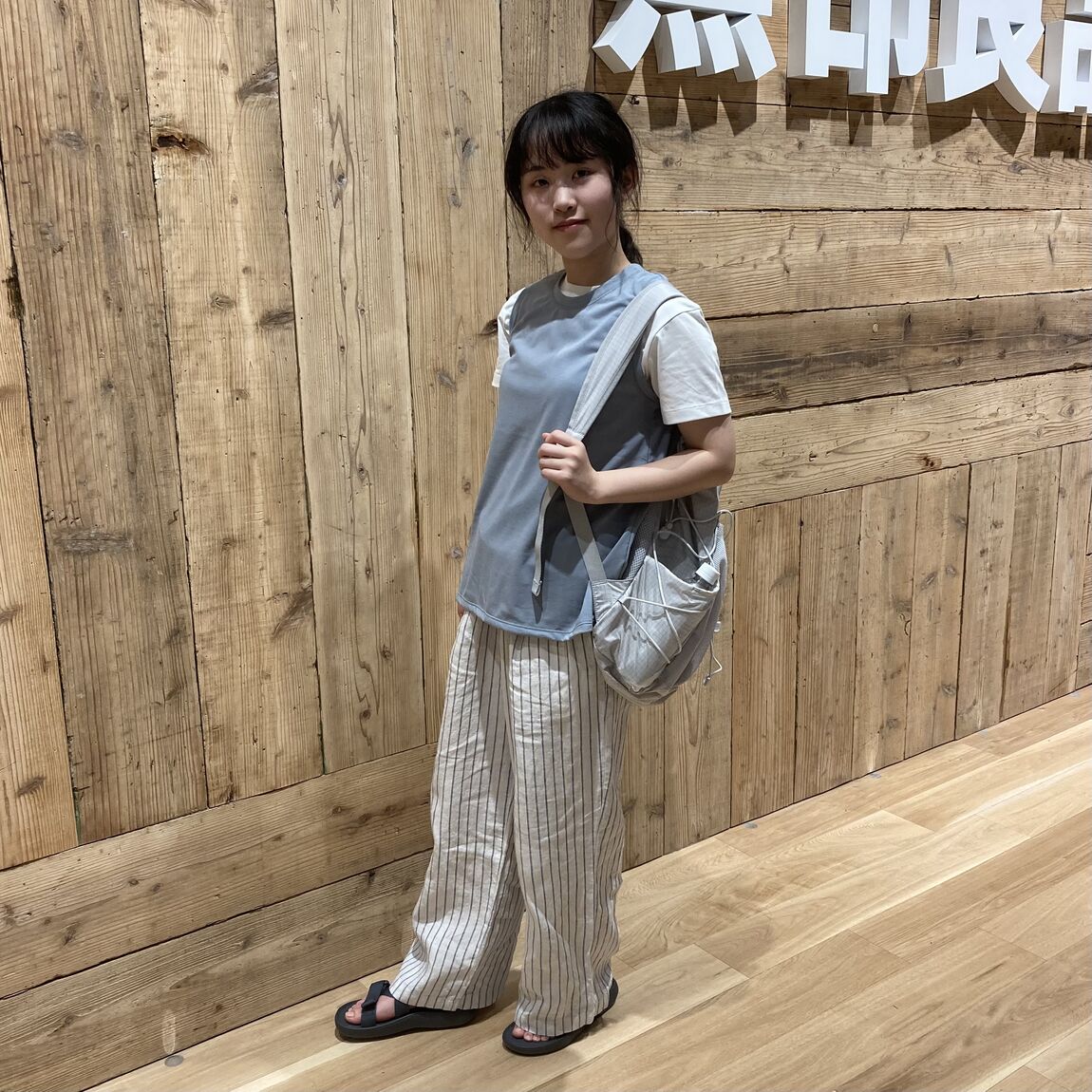 婦人スタッフコーデ