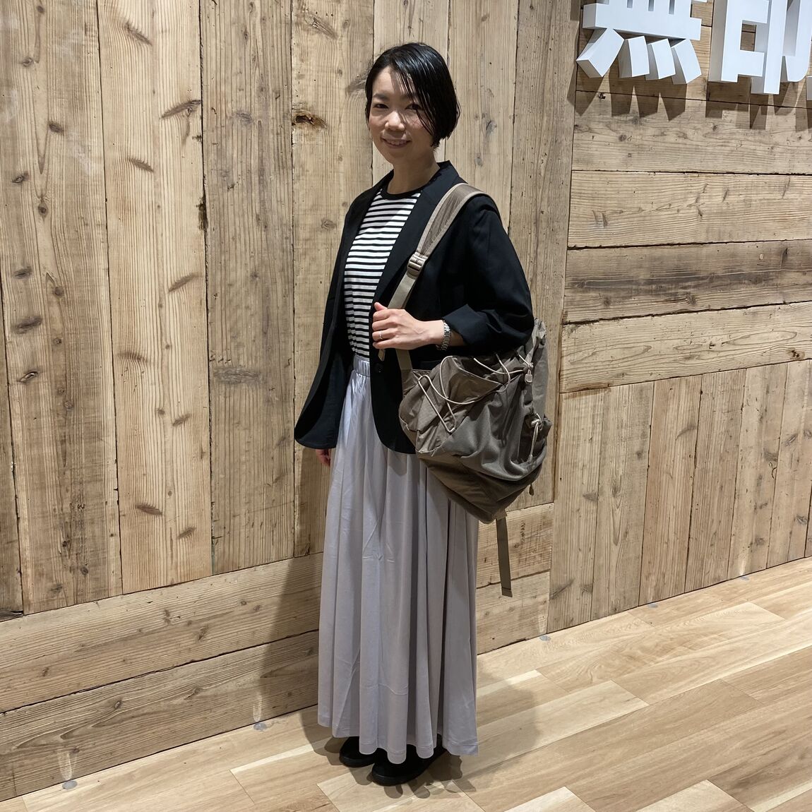 婦人スタッフコーデ