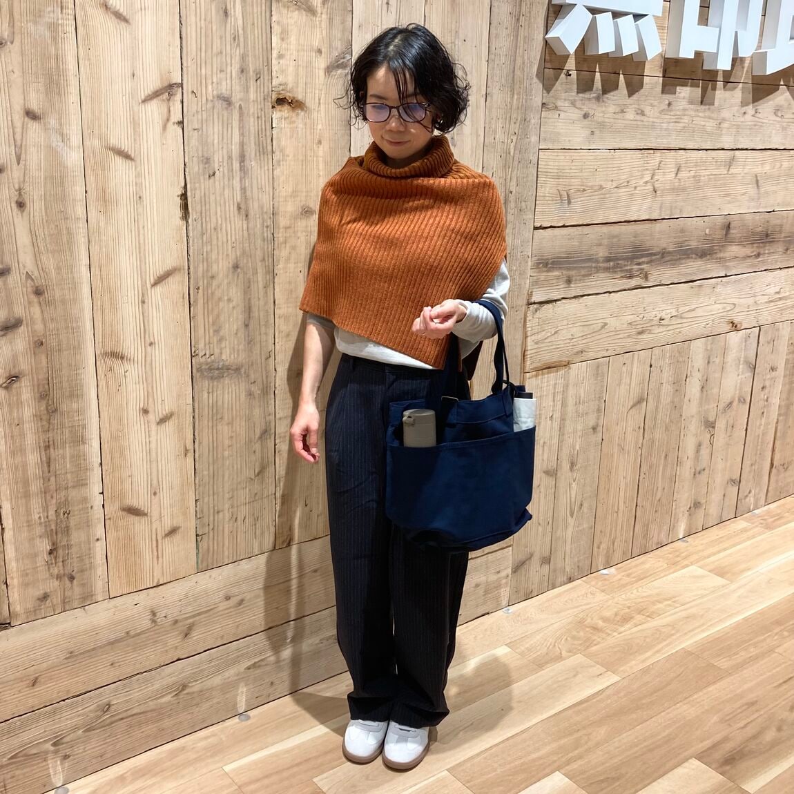 婦人スタッフコーデ