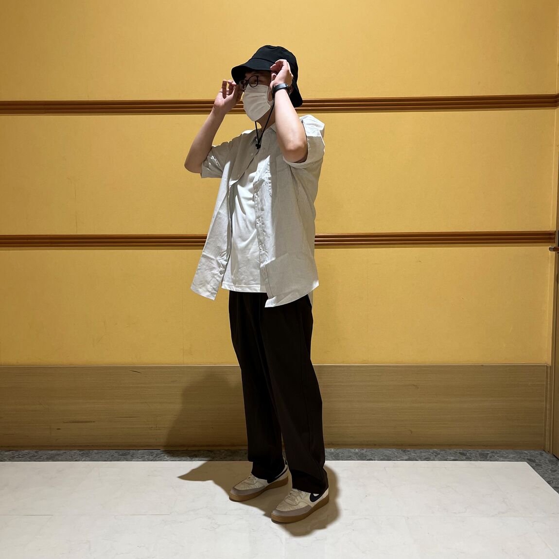 男性服