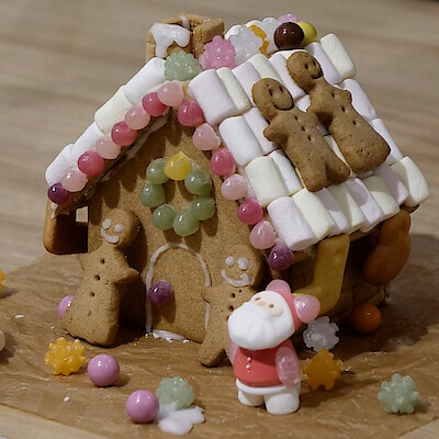 【マルナカスーパーセンター宇多津】遊んで食べられるクリスマス