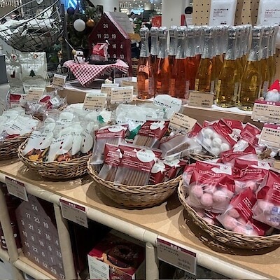 【TAKAMATSU ORNE】 クリスマス限定パッケージ、入荷しました。