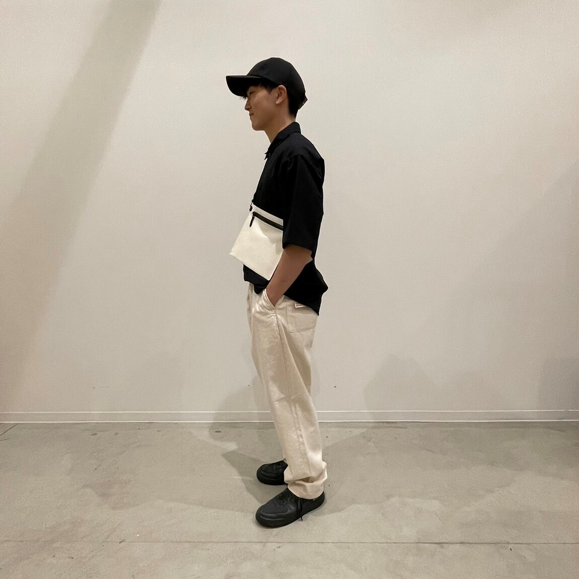 洗いざらしデニム　イージーパンツ