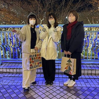 【MONA】　クリスマスおでかけコーデ｜無印良品でつくる“冬のおしゃれ三重奏”