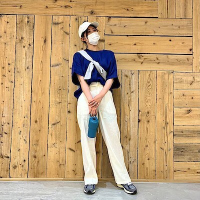 【アミコ東館】　身長162cm