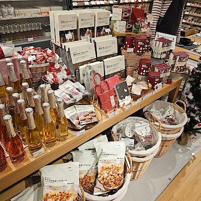 【アミコ東館】クリスマス限定のお菓子たち