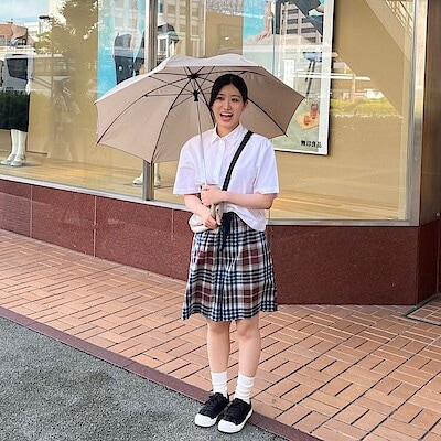 【アミコ東館】　身長162cm