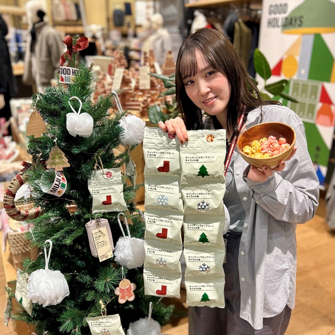 【イオンモール新潟亀田インター】明日はお客さま感謝デー。クリスマスにぴったりな新商品のご紹介です。