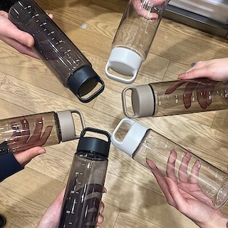 【イオンモール新潟亀田インター】スタッフの愛用品～目盛り付き ドリンクボトル～ 