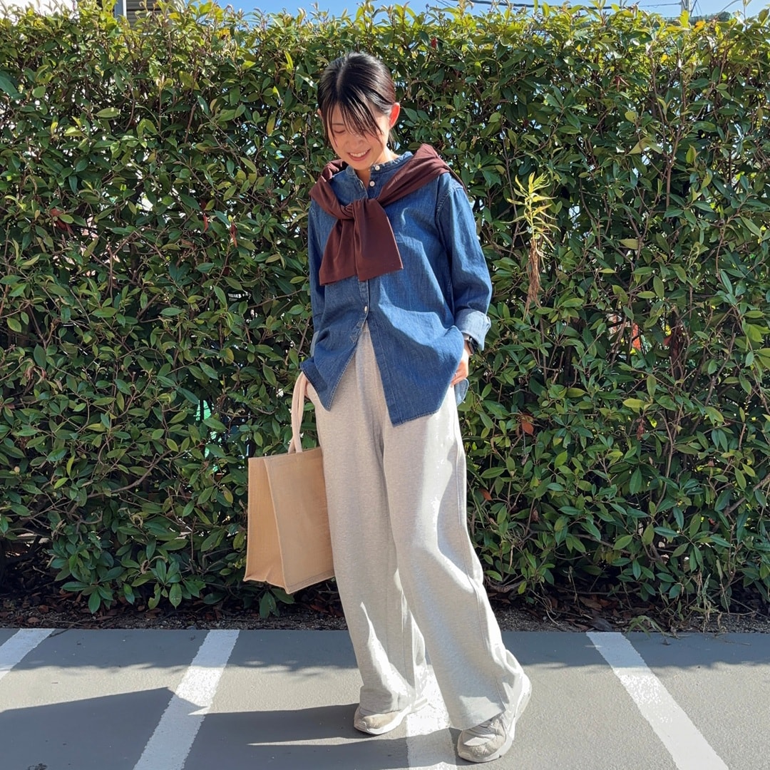 デニムシャツ